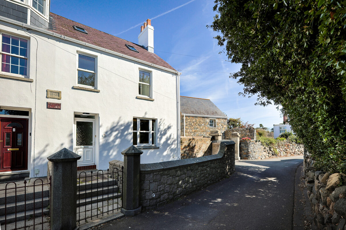 2 Grange Place